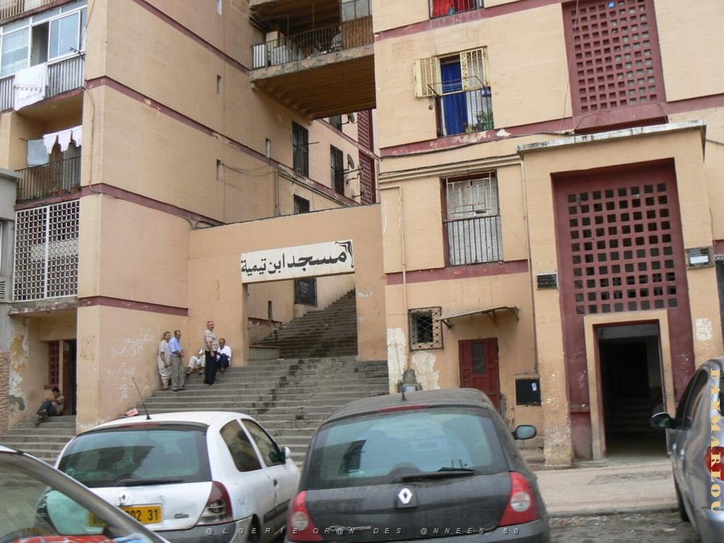 Cite Lescure 33 .jpg